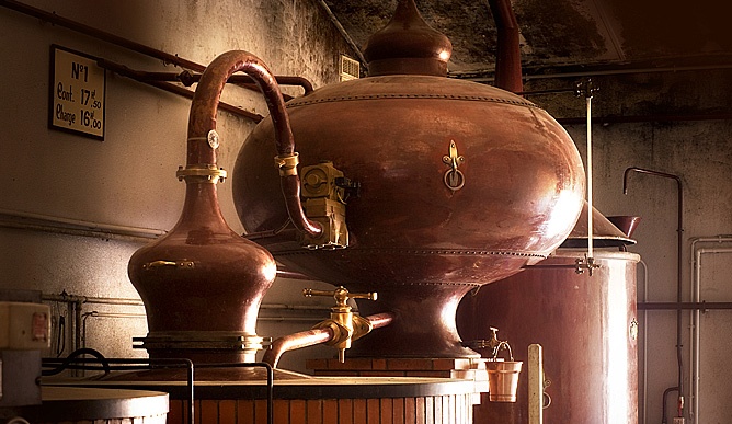 croizet-copper-distillers